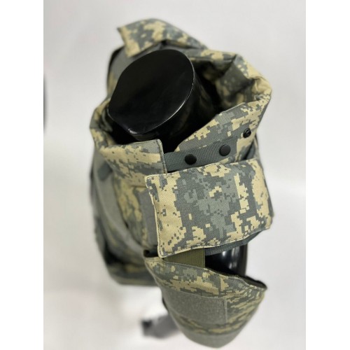 Военный бронежилет пиксельный с плитами в Сочи