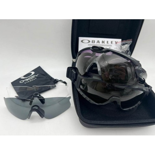 Тактические ударопрочные очки OAKLEY в Сочи