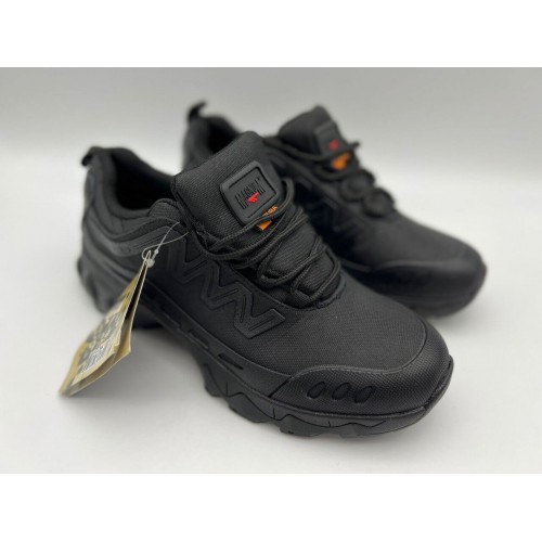 Треккинговые кроссовки «MAGNUM» летние в Сочи